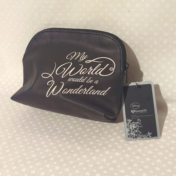 NWT- Loungefly Alice in wonderland makeup bag - Picture 2 of 2